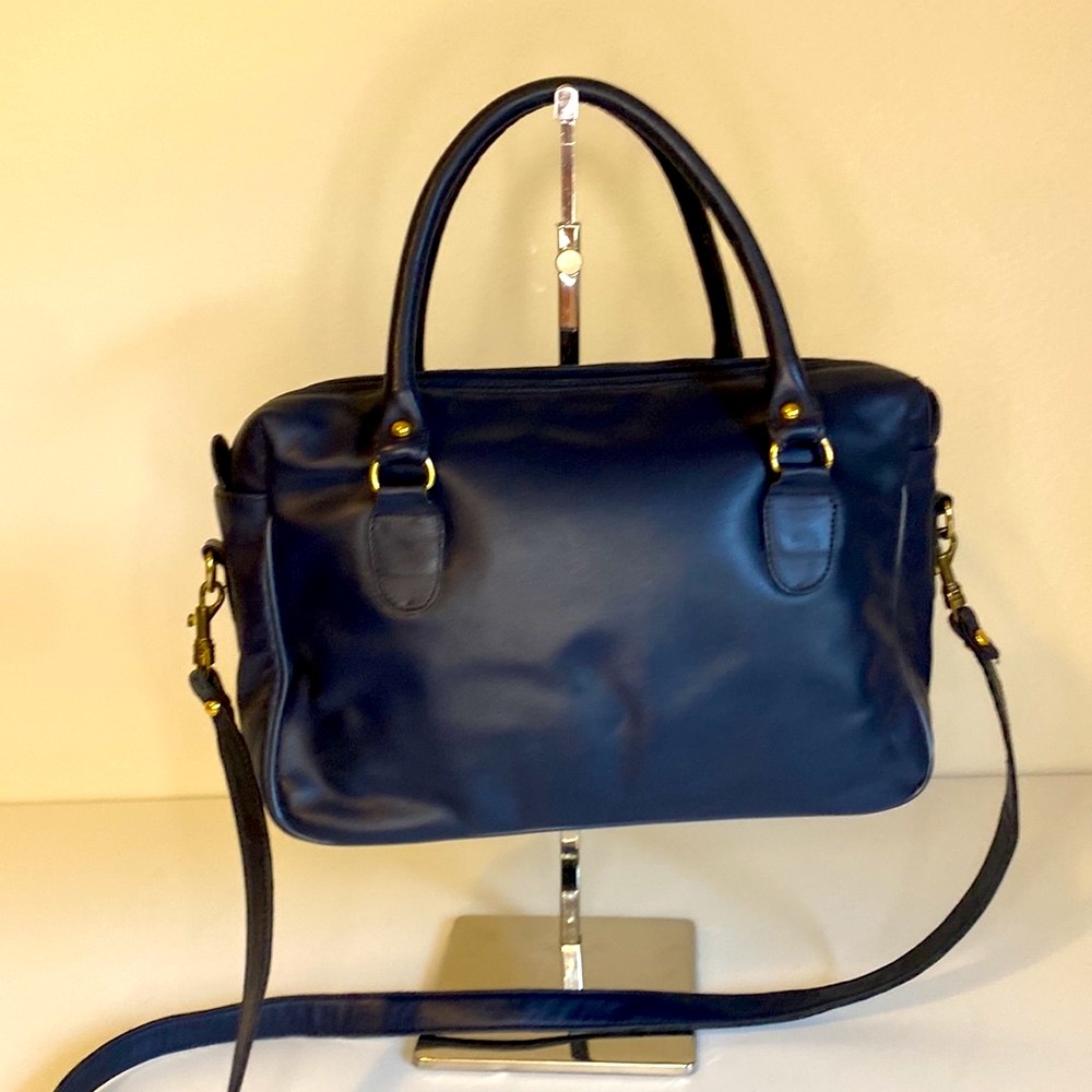 Etienne Aigner vintage Navy Leather Satchel Handbag with Gold Hardware - Picture 2 of 16